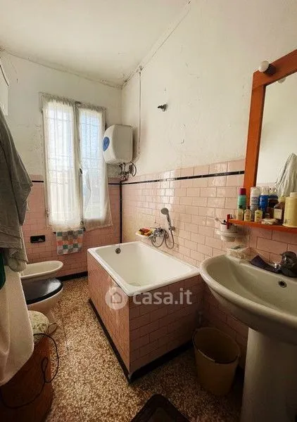 Vannitoad - Rustic Stone Cottage with Large Garden in Voghiera