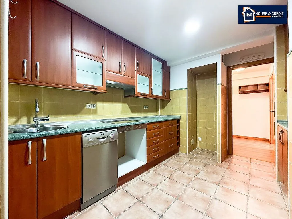 Köök - 2-Bedroom Flat with A/C in Valderas