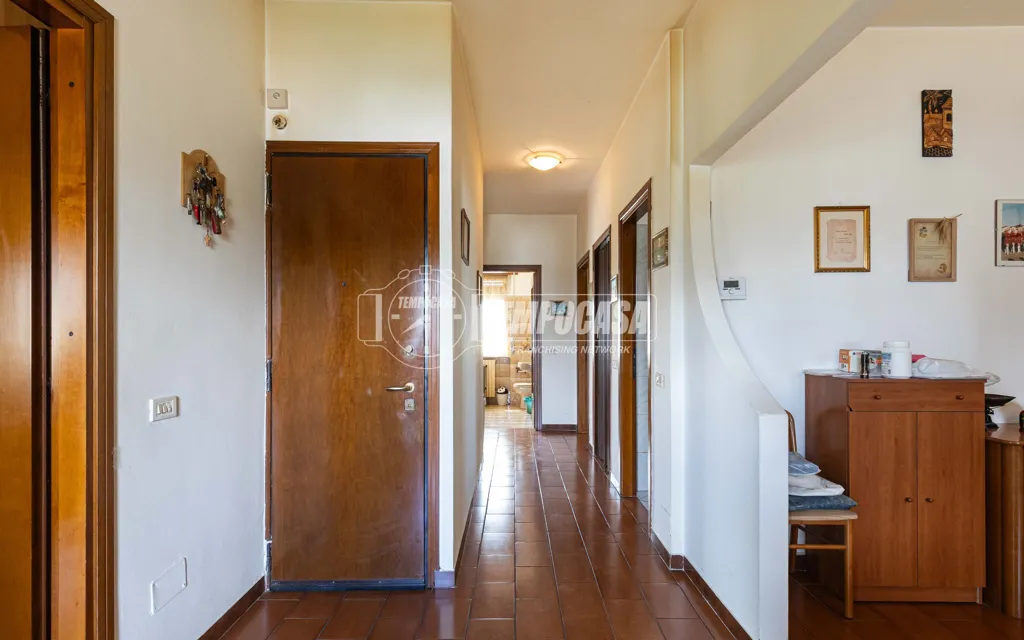 hallway_entrance