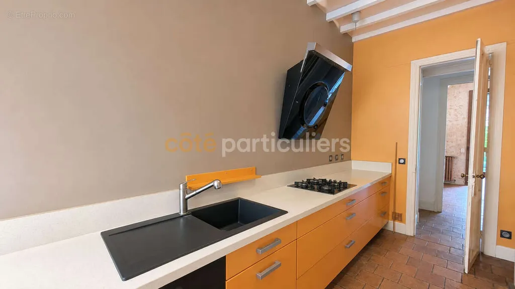 Cucina - Character House with Garden near Libourne Centre