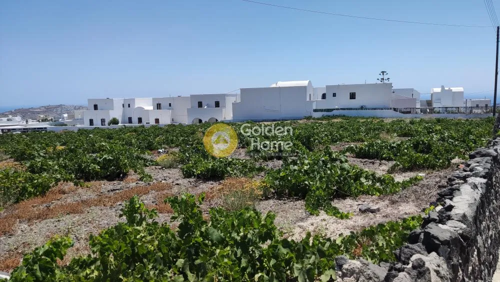 Aed - Plot with Development Potential in Megalochori, Santorini