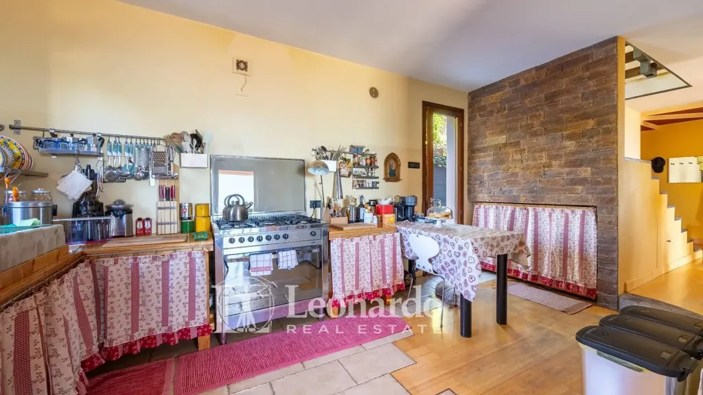 Cuisine - Villa with Sea View in Massarosa