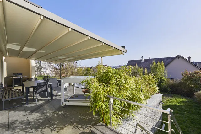 Terrasse - Maison de 5 Chambres avec Jardin à Dudelange