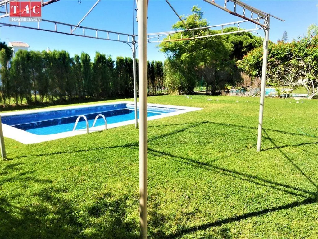 Piscine - Luxury Semidetached House with Pool in Isla Cristina
