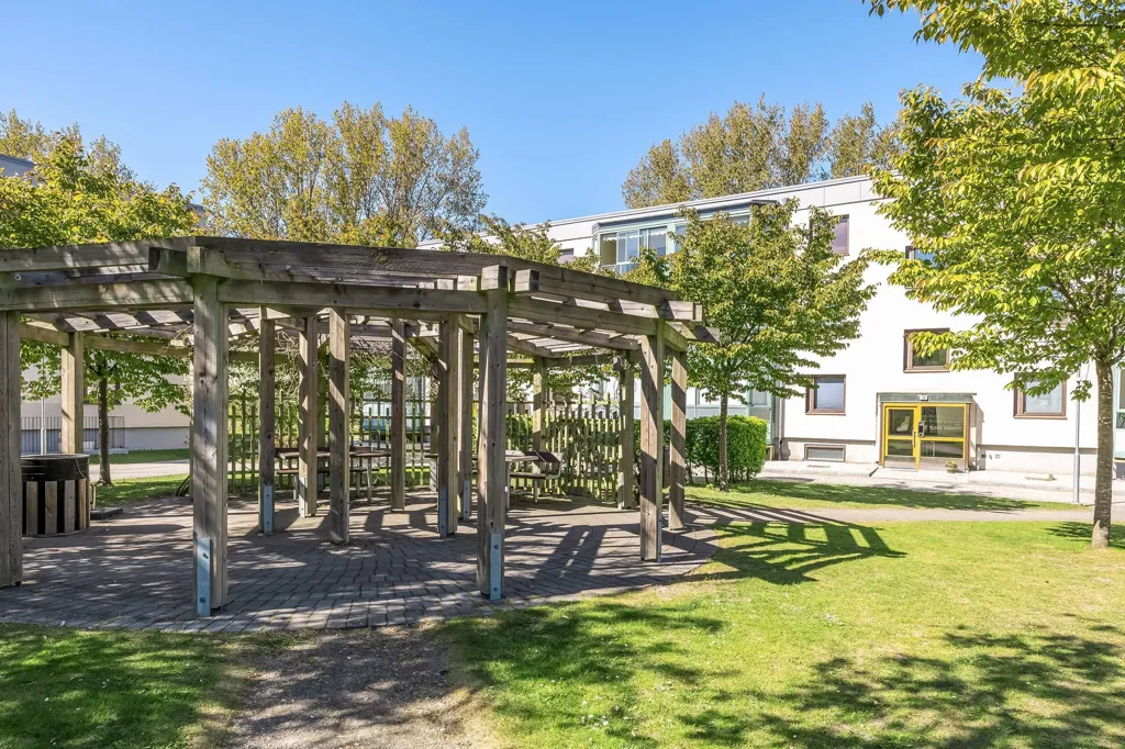Aed - Apartment with Balcony in Söderkulla