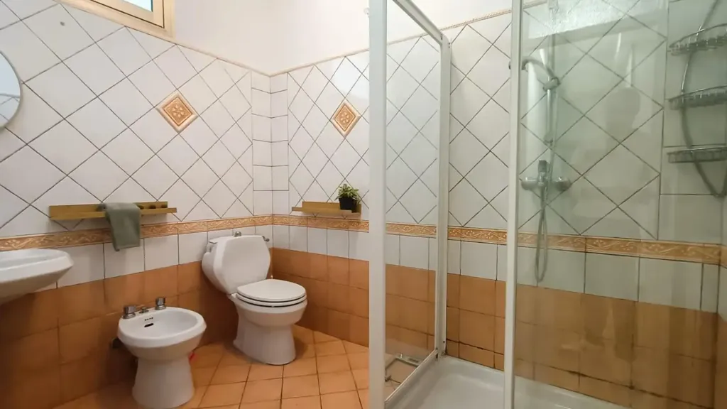 Vannitoad - Apartment with Balcony in Pisa