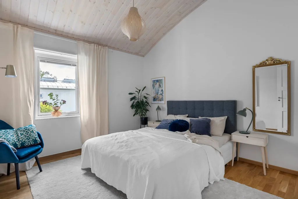 Magamistoad - Modern Flat with House-Style Feel in Central Älta