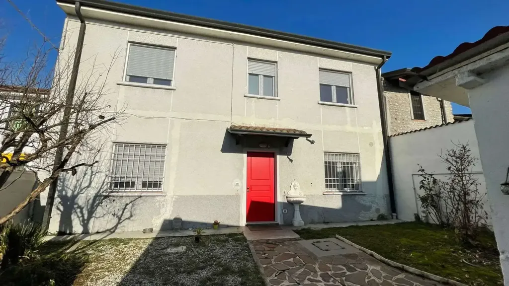 Esterno - Restored Villa with River View in Marmirolo
