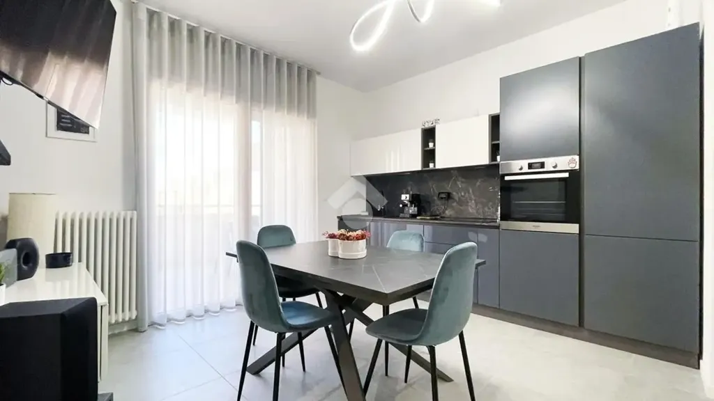 Söögituba - Modern Apartment with Balcony in Central Vasto