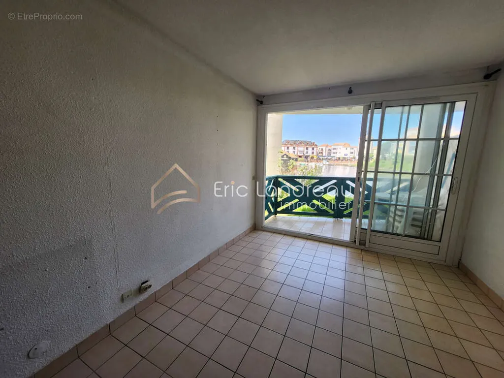 Balcon - Studio avec Vue Panoramique sur le Lac à Bourgenay