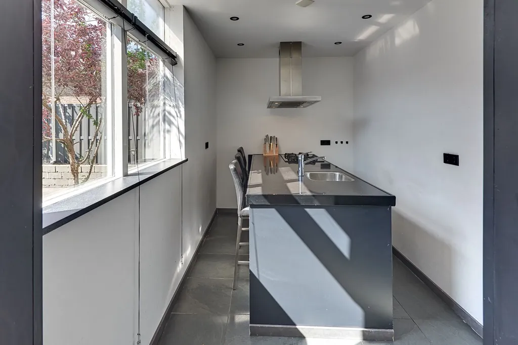 Cuisine - End-Terrace House with Multifunctional Annex in Tweelingstad
