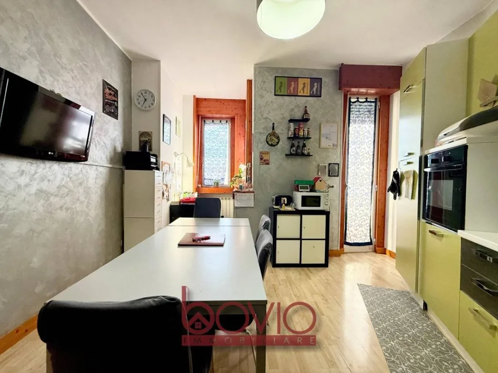 Söögituba - Quadruplex with Balcony in Bertolla, Turin
