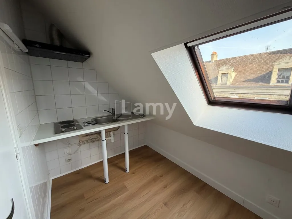 Zimmer - Loft-Style Apartment with Mezzanine in Central Location