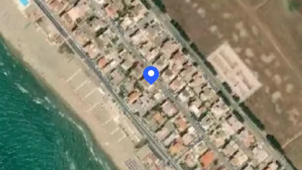 Apartment with Balcony in Pomezia