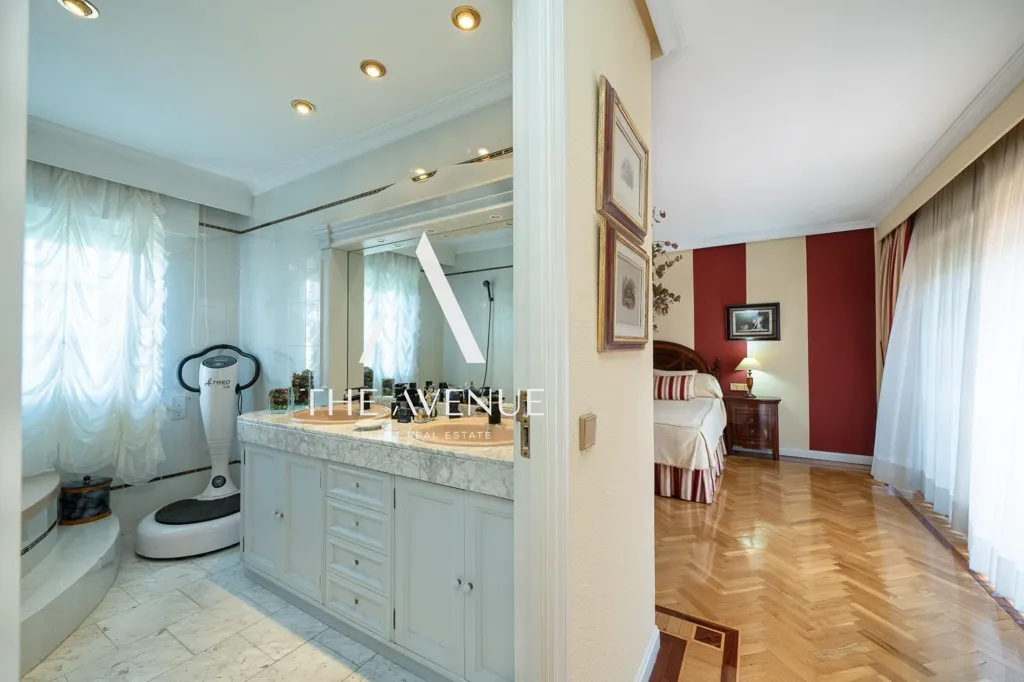 Salles de bain - Luxury Detached House with Pool in Boadilla del Monte