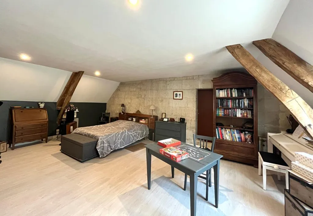 Chambres - Longère en Pierre avec Dépendances à la Campagne