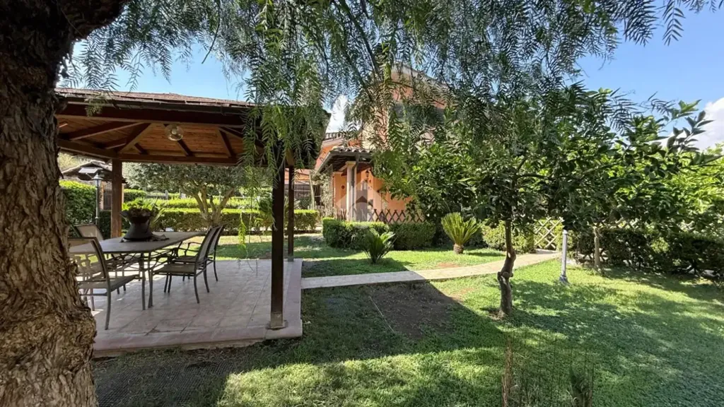 Jardin - Villa with Pool in Capena, Via Tiberina