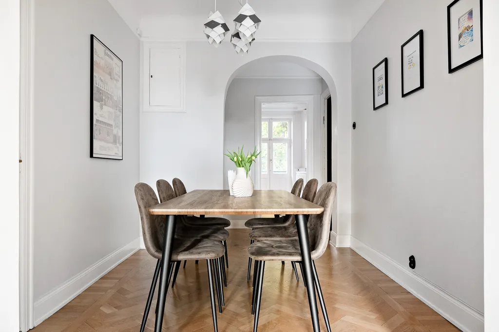 Dining Room - 1920s Character Flat with Courtyard Balcony in Ribersborg