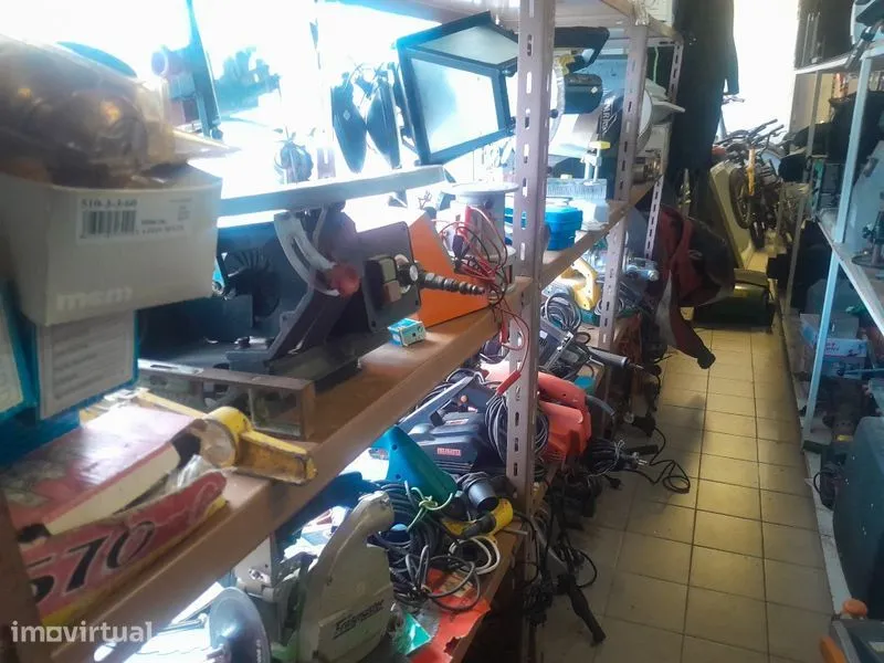 Buanderie - Commercial Shop in Mem-Martins
