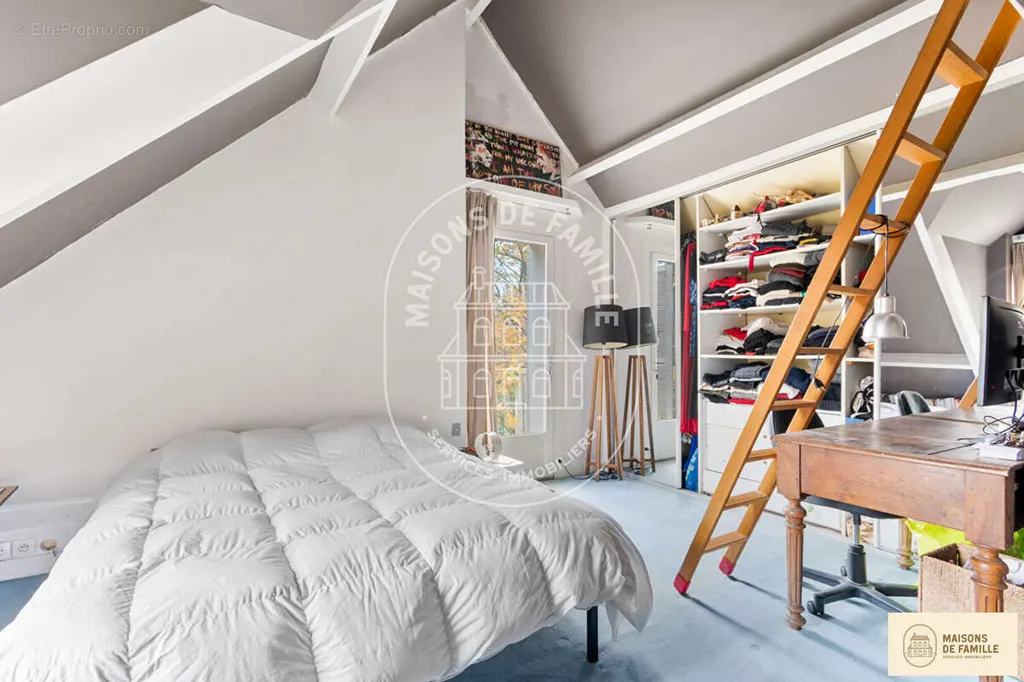 Maison 9 pièces à Rueil-Malmaison