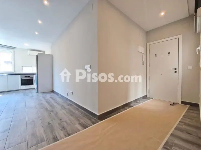 Living Room - Modernised Flat with East View in Chamartín