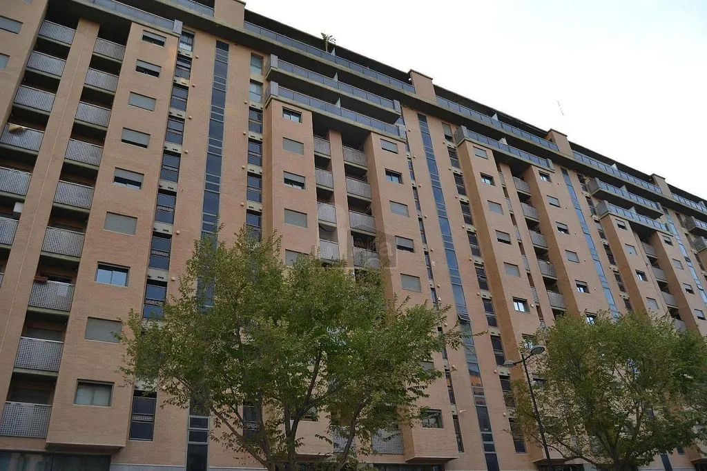 Exterior - 1-Bed Flat with Garden on Avenida Francia