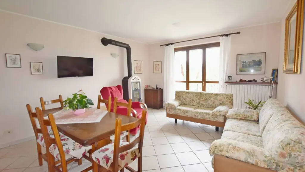 Séjour - Detached House with Garden in Mondovì