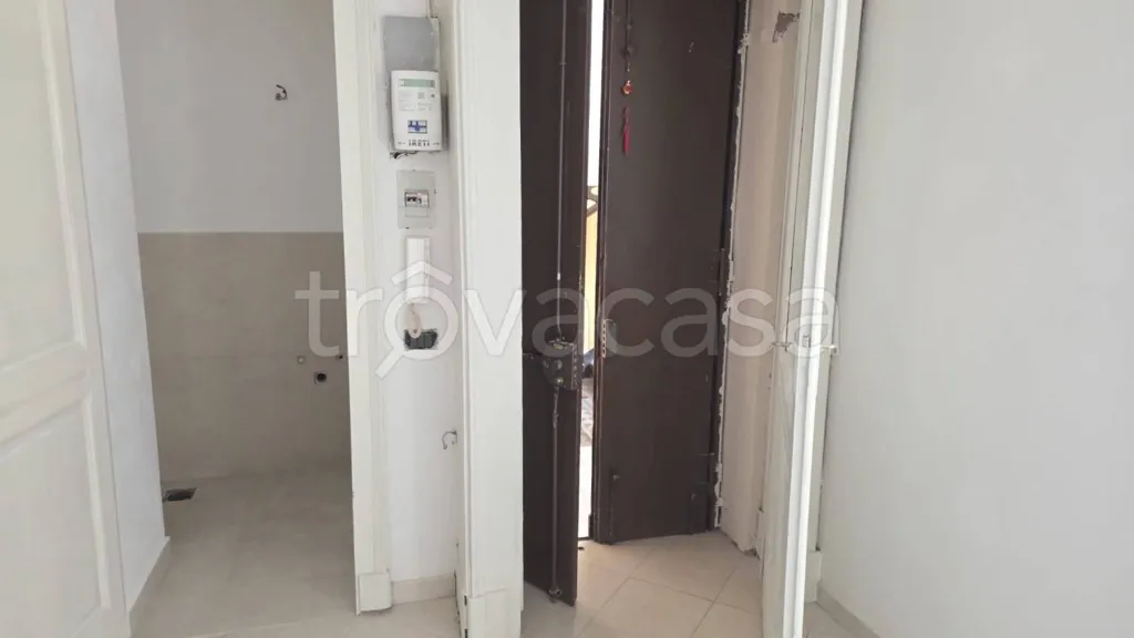 hallway_entrance