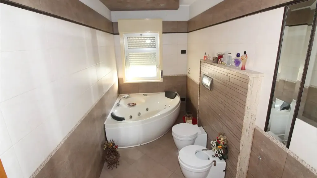 Vannitoad - Bright Apartment with Balcony in Lentini
