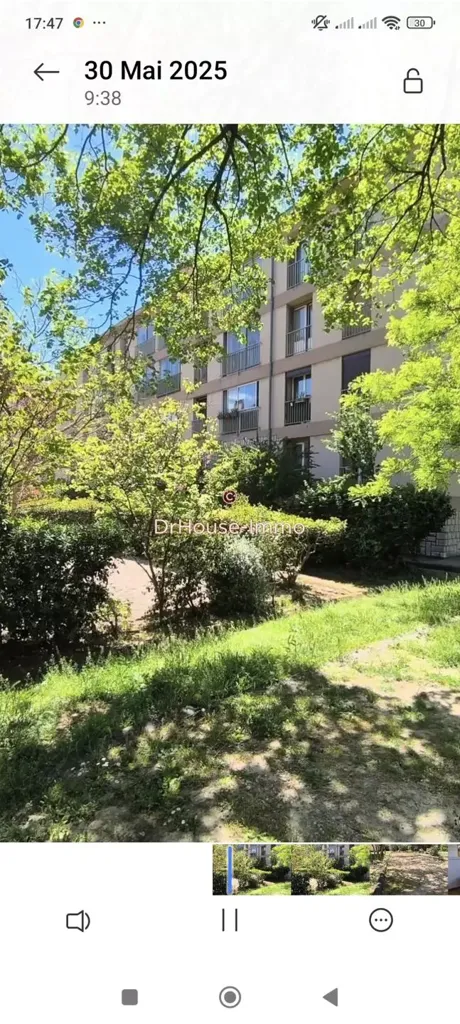 Aed - Spacious Flat with Garage in Aubagne