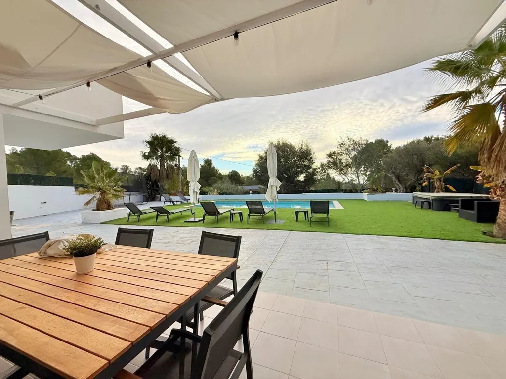 Bassein - Chalet with Pool in Altea