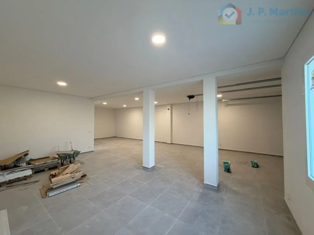 Pièces - Luxury Detached House with Pool in Seixal