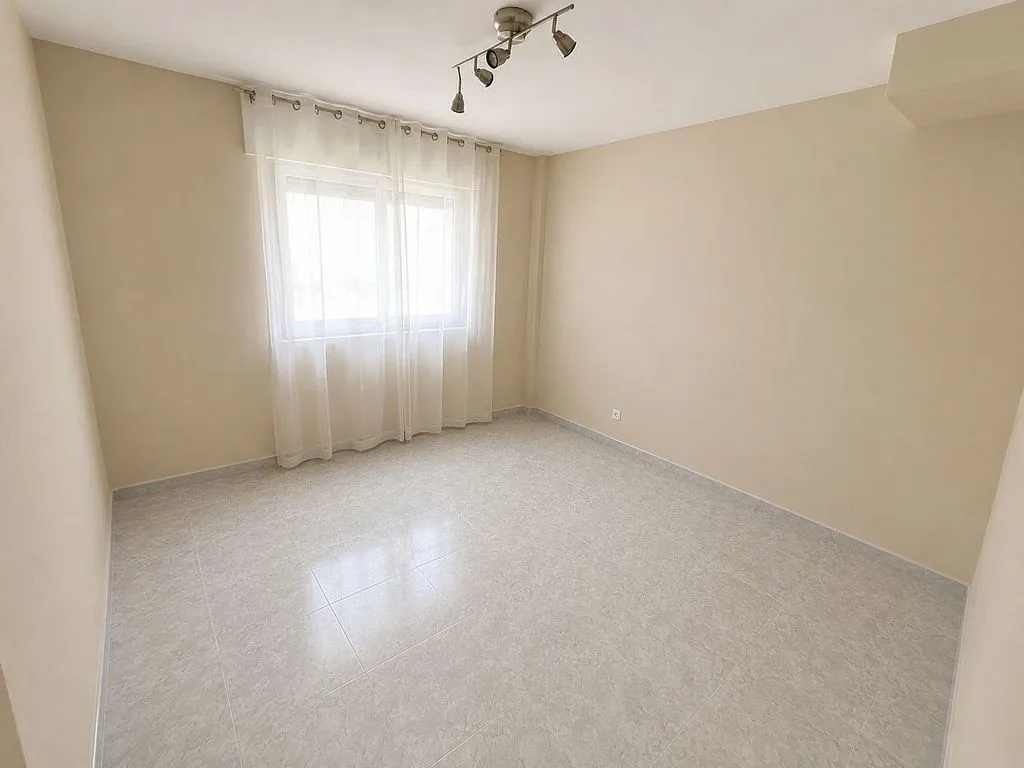 Toad - Apartment with Terrace in Valdefierro