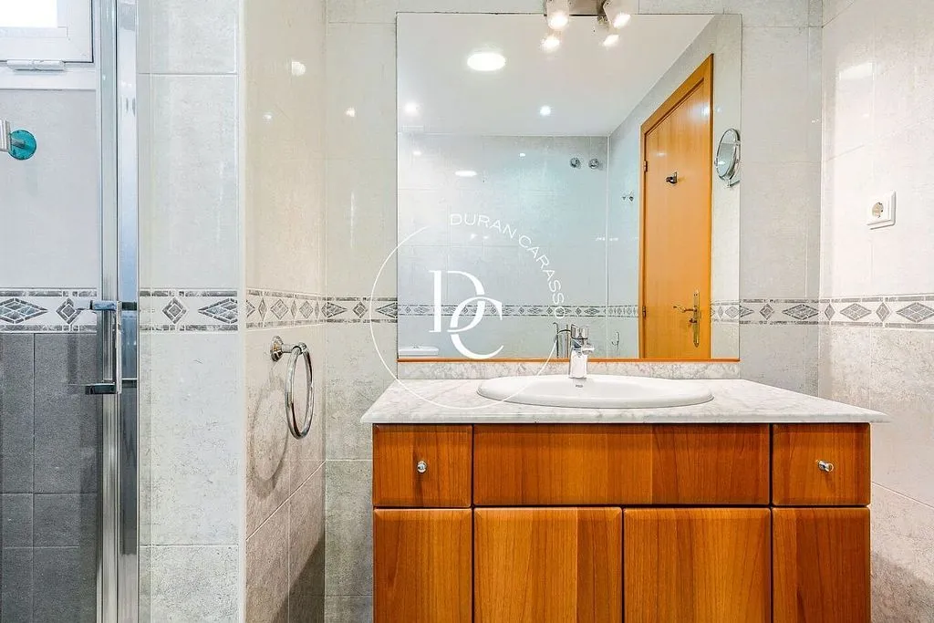 Salles de bain - Top-Floor Apartment with Pool in Can Pei