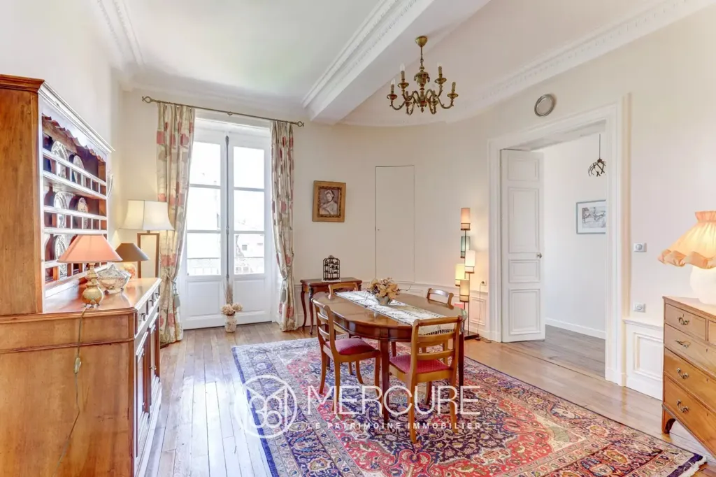 Salle à manger - Appartement d'Exception dans Hôtel Particier à Clermont-Ferrand