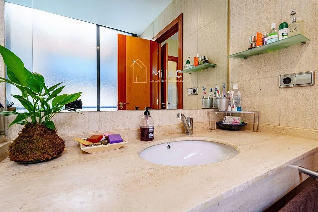 Vannitoad - Architectural Chalet with Pool in Peñagrande