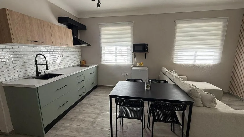 Cuisine - Furnished Flat with Balcony in Santa Clara