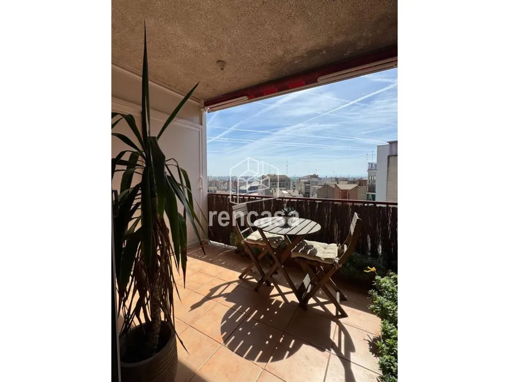 Terrass - South-Facing Duplex Apartment with Balcony in Prat de la Riba