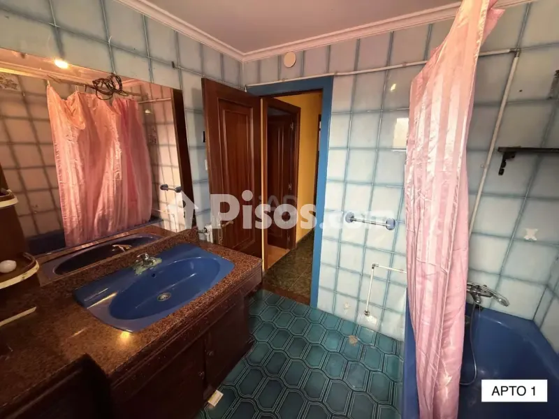 Salles de bain - Appartement 5 chambres à ES
