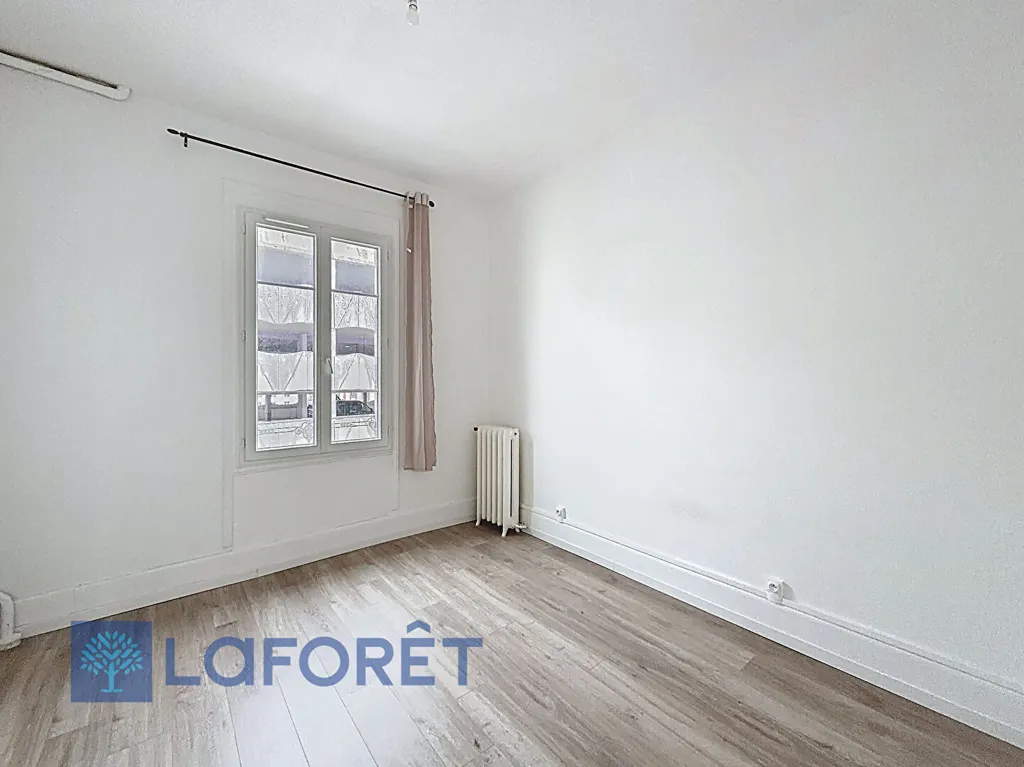 Toad - City Centre Flat with 2 Bedrooms in Évreux