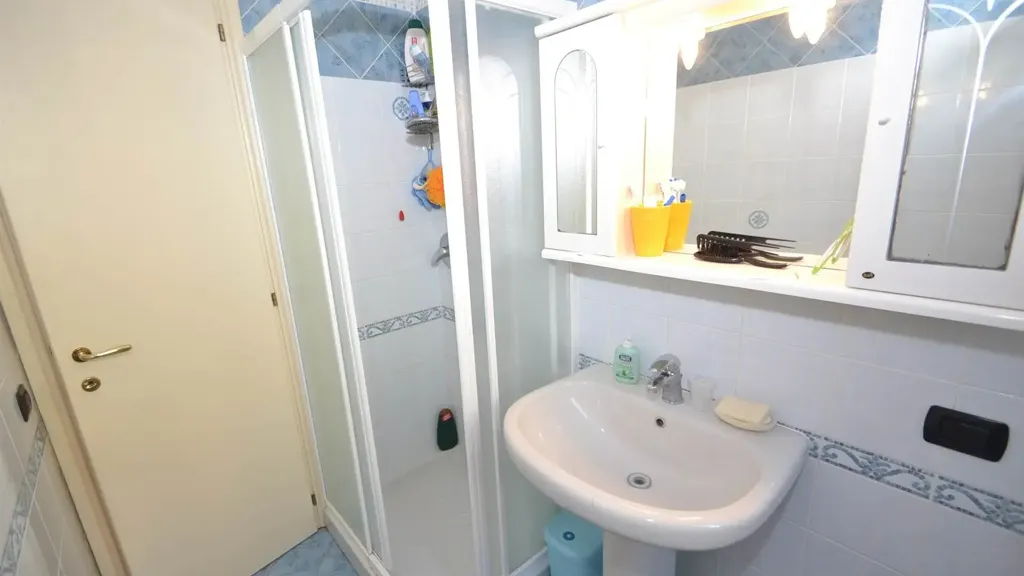Salles de bain - Terraced Apartment with Sea View in Rosignano Solvay