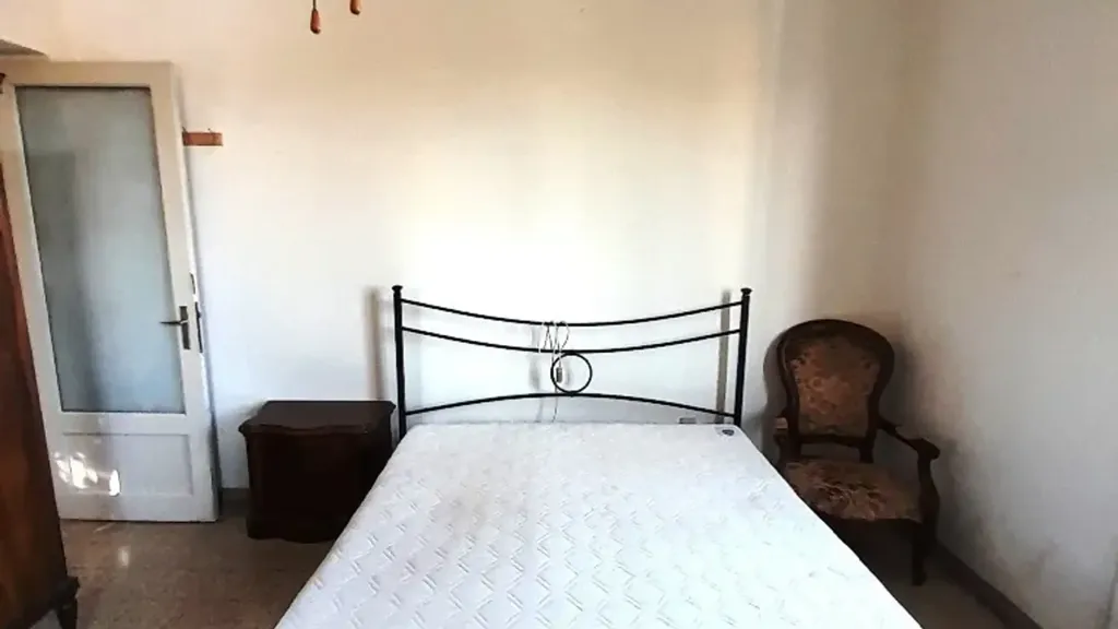 Chambres - Trilocale with Balcony in Parma