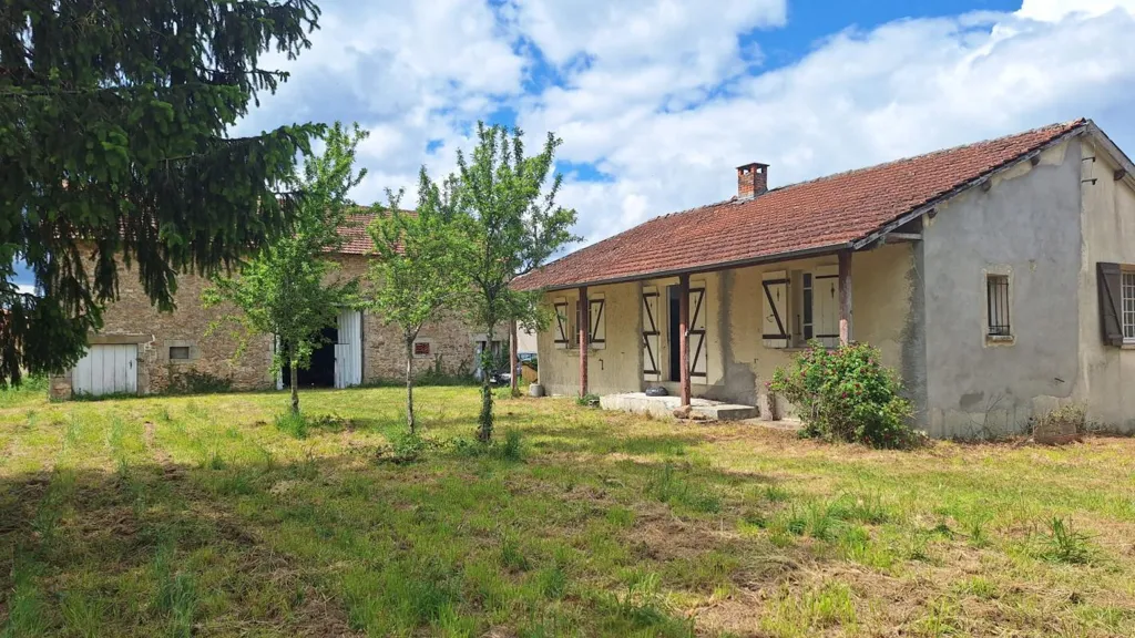 Välivaade - Detached House with Barn in Calm Setting
