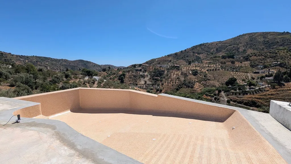 Piscina - Modern Villa with Infinity Pool near Cómpeta