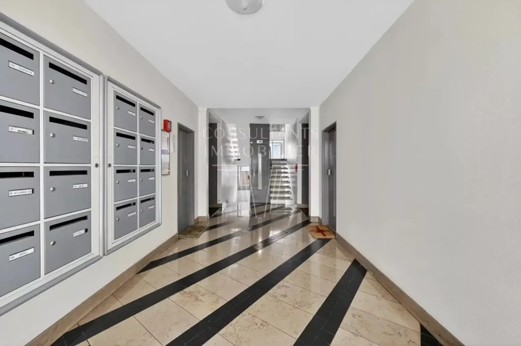 Entrée - Appartement 4 pièces à Paris 15ème