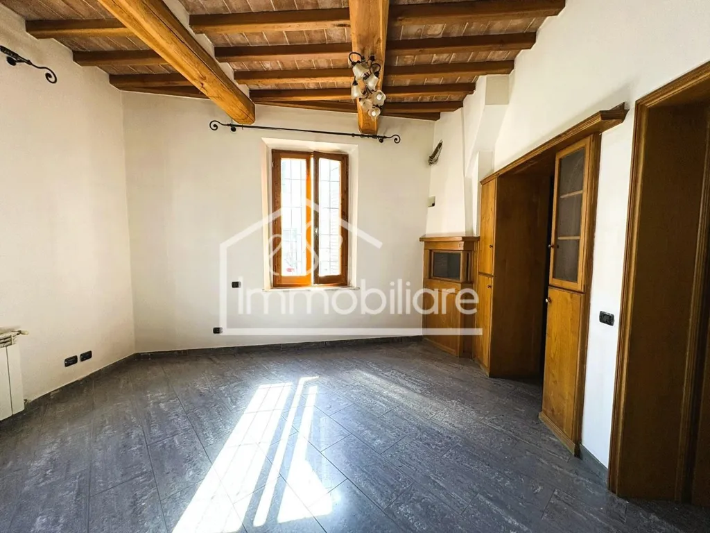 Pièces - Two Apartments with Terrace in Empoli Centre