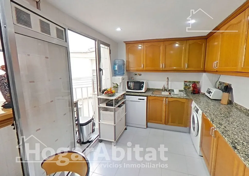 Cuisine - Triplex Attic with Terrace in Mislata
