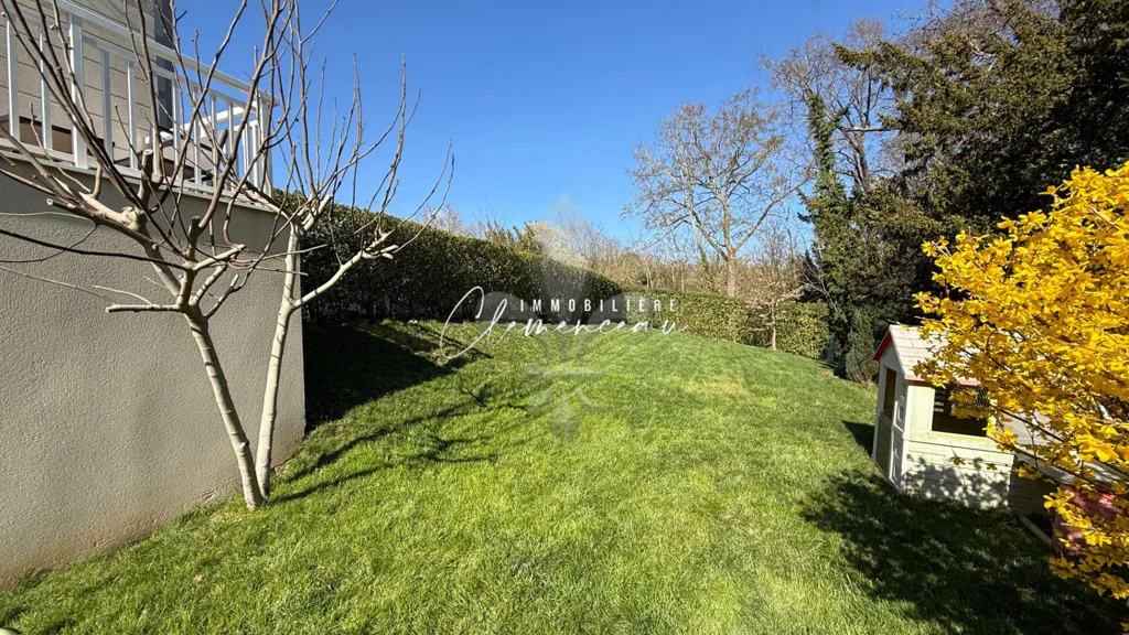 Aed - Apartment with Garden/Terrace in Calm Setting