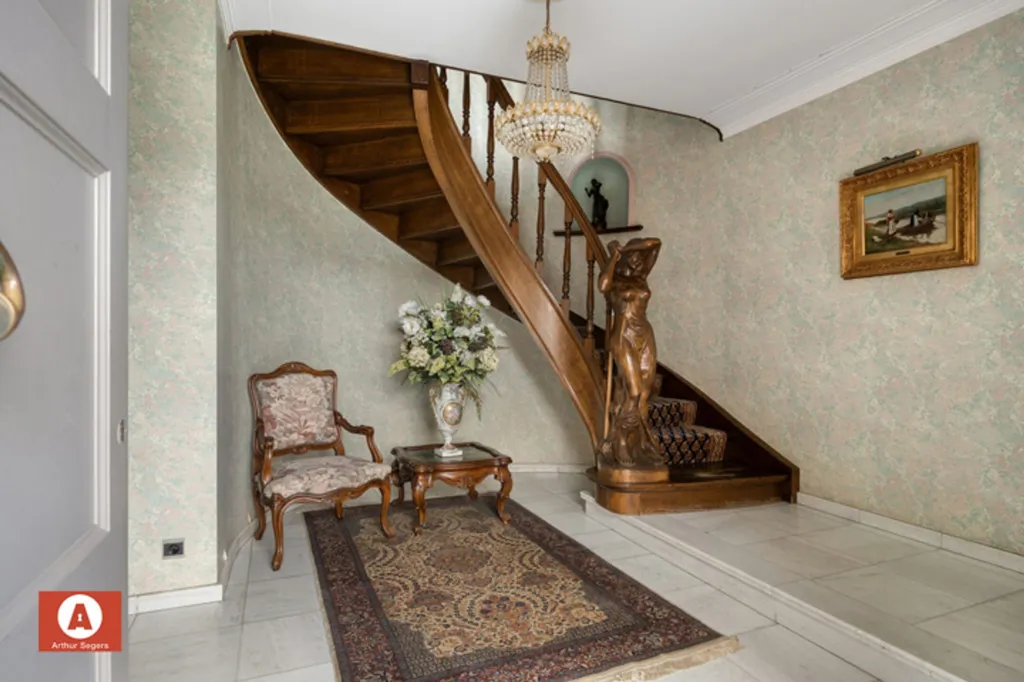 Toad - Spacious Villa with South-East View in Opstal