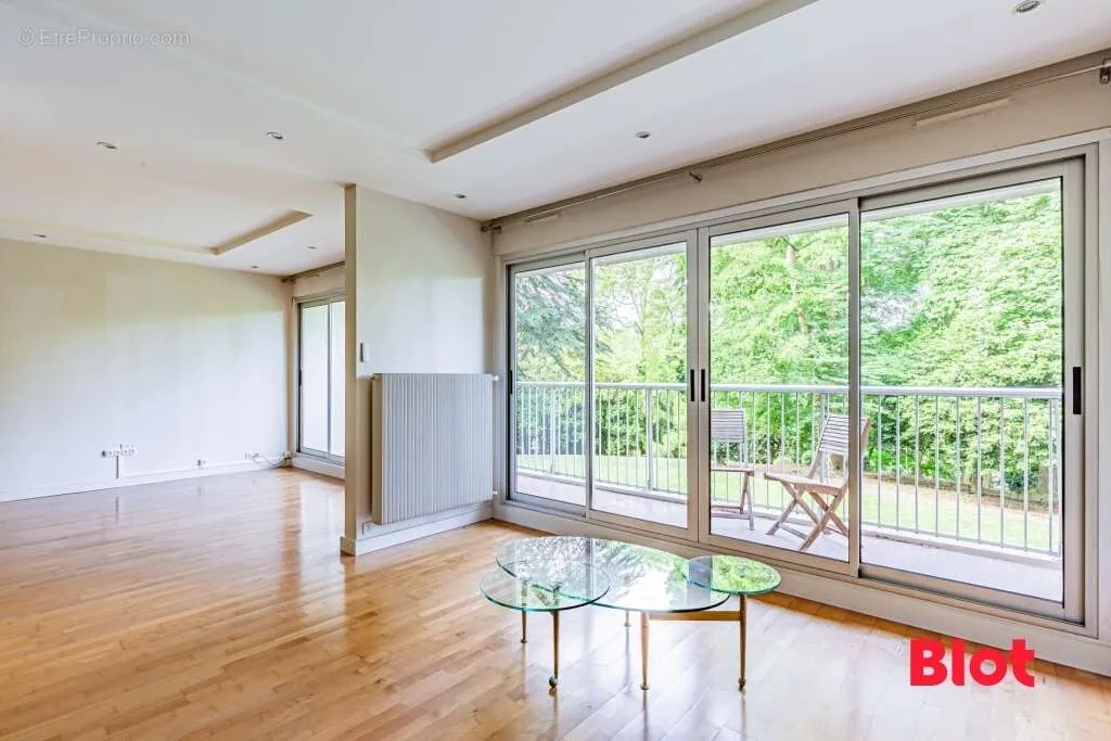 Séjour - Appartement avec Terrasse et Vue sur Erdre à Nantes